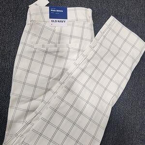 Old Navy White Plaid Pixie Skinny Ankle Pants NWT